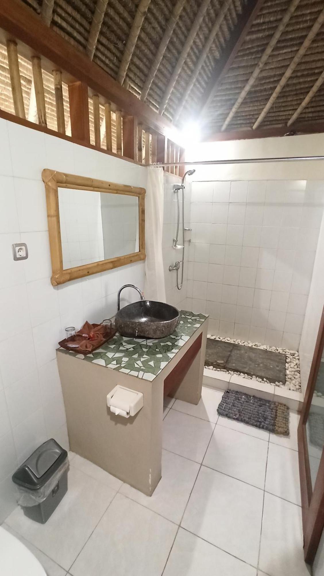 Mama Bella'S Retreat Bed and Breakfast Senggigi Δωμάτιο φωτογραφία