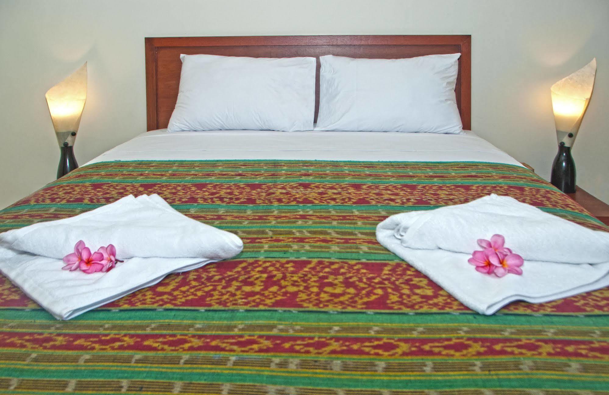 Mama Bella'S Retreat Bed and Breakfast Senggigi Εξωτερικό φωτογραφία
